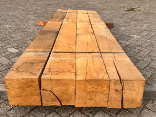 4x Eiken Balken Fijnbezaagd, 200x200mm, Lengte 270cm